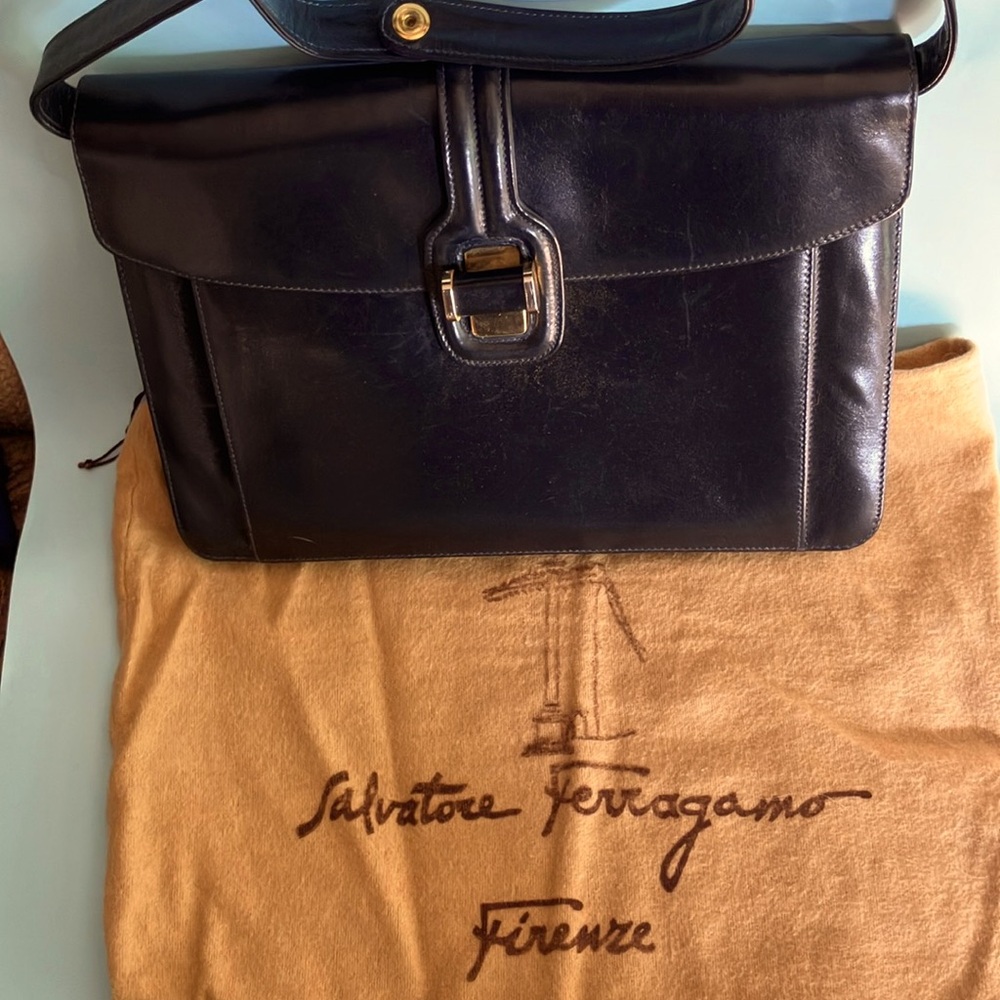 VINTAGE 1970’s CLASSIC BLK LEATHER HANDBAG ITALIAN DESIGNER SALVATORE FERRAGAMO